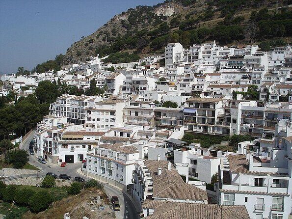 Private Day Trip to Las Mijas from Malaga - Key Points  