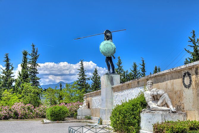 Private Day Trip to Meteora-Thermopylae from Athens/Pireaus - Key Points  