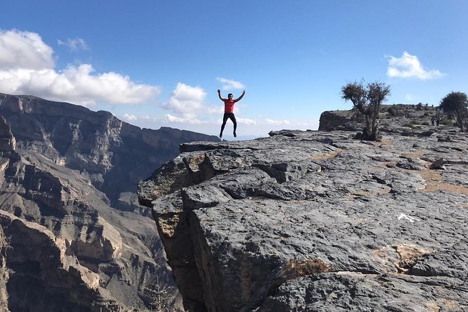 Private Day Trip to Nizwa & Jabal Shams (The Grand Canyon of Oman) - Exploring Nizwa Fort