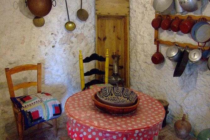 Private Day Trip to Sacromonte Caves From Granada With a Local - Getting to the Meeting Point