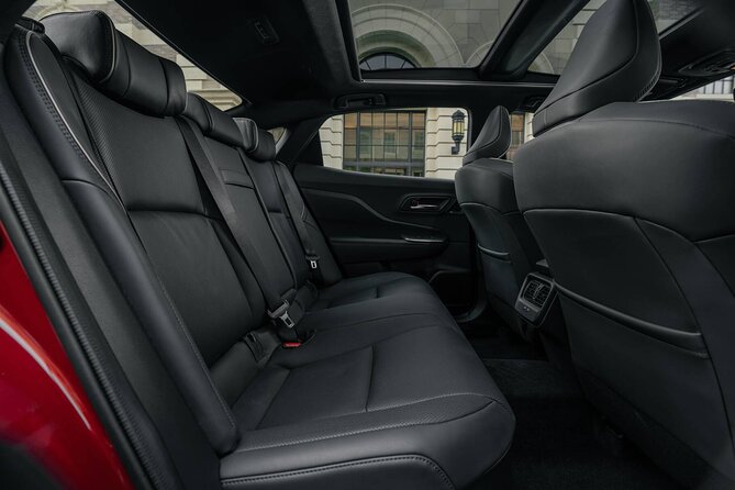 Private Departure From Tokyo City to Haneda Airport HND by Sedan - Transfer Duration