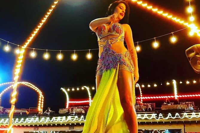  Private Desert Safari Tour in Dubai - Camel Riding in the Desert