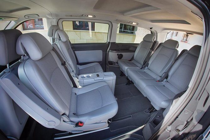 Private door-to-door transfer from Krakow to Prague - Detailed Breakdown of the Journey