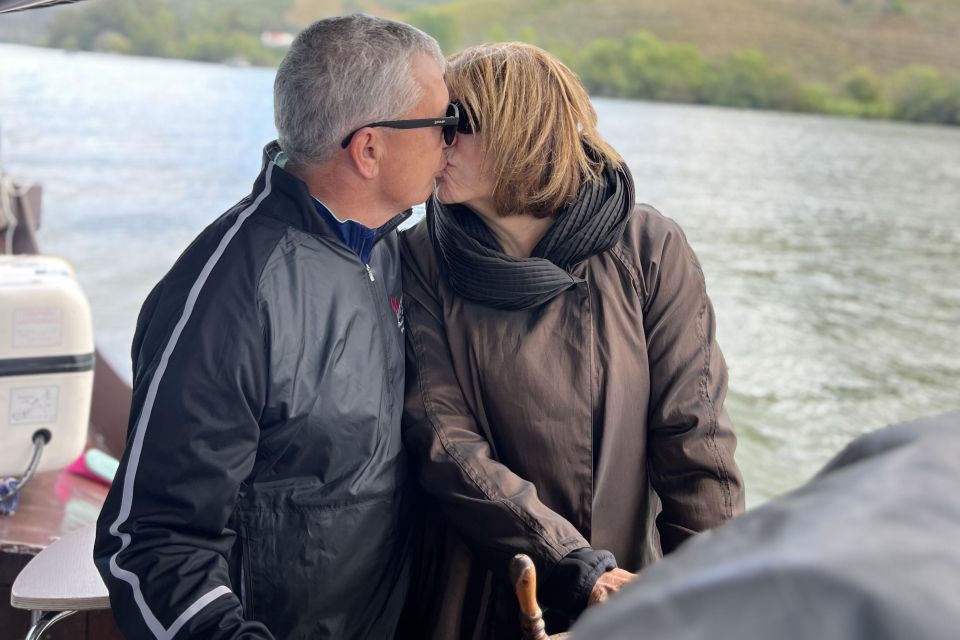 Private Douro Valley Tour:Visits,Tastings,Boat and Lunch 5* - Exclusive Experiences Included