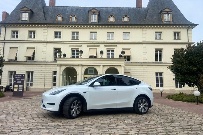 Private Driver Between Paris and Charles De Gaulle / Orly Airport - Comfortable and Spacious Vehicle Selection