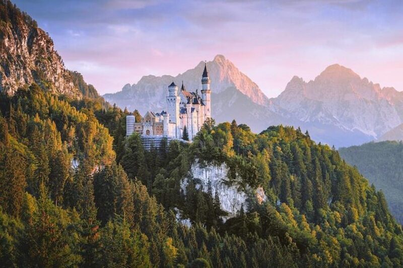 Private driver: Munich to Neuschwanstein & Landsberg am Lech - A Detailed Look at the Tour