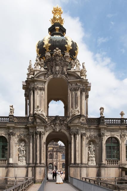 Private driver: Prague > Dresden, Moritzburg, Meissen & back - The Sum Up