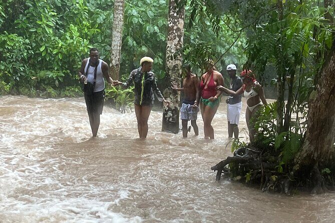 Private Dunns River Falls & Bluehole tour from Montego Bay - FAQ