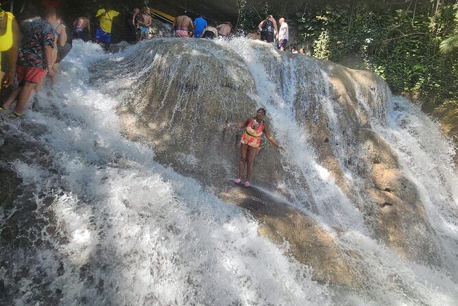 Private Dunn's River Falls, Ocho Rios Sightseeing and shopping - Shopping and Cultural Highlights