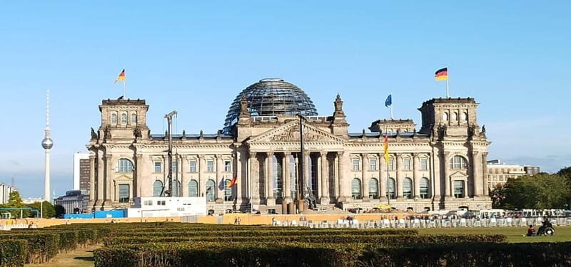 Private E-Bike Tour Berlin Highlights Tailor Made up to 10 - Key Points