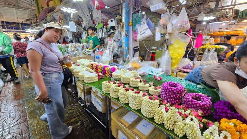 Private Electric Tuk-Tuk Tour + Bangkok Walking Food Tour - Chinatown Food Tour Experience