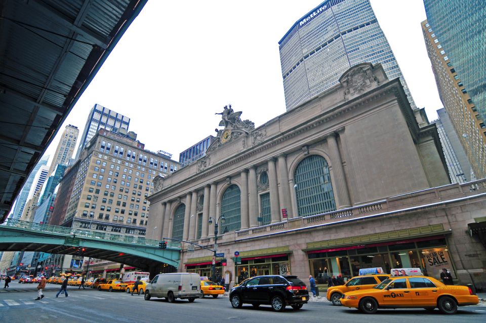 Private Elf Sites Tour - Grand Central Terminal