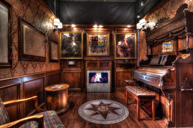 Private Escape Room Adventures at Fishermans Wharf - Group Size and Physical Demands