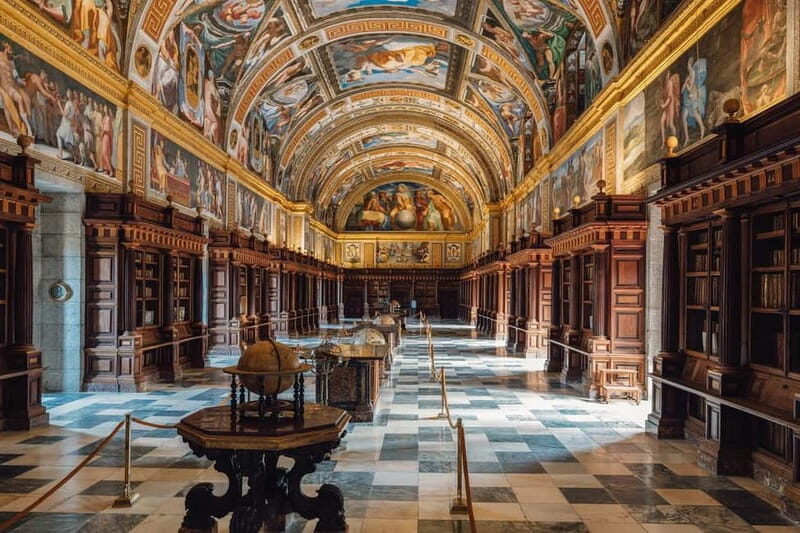 Private Escorial and Valley Tour with driver - Key Points