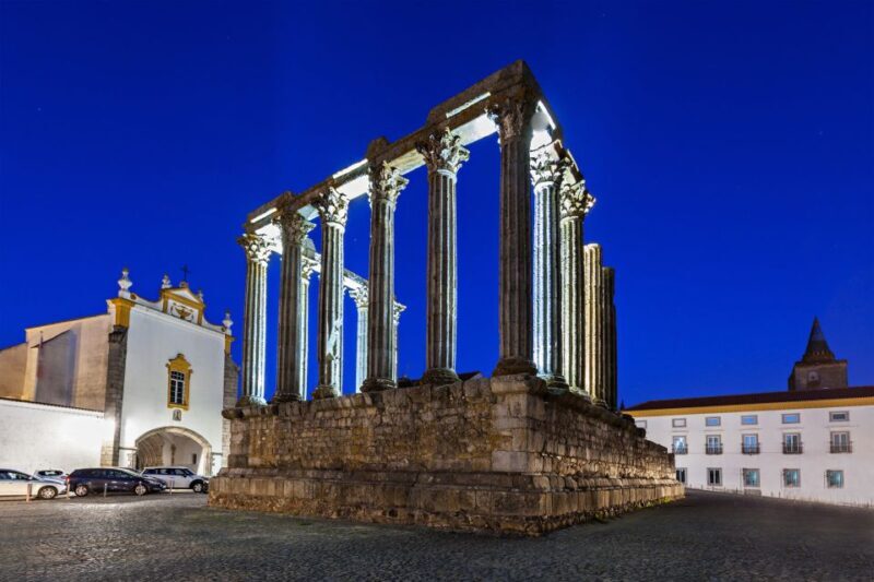 Private Évora World Heritage Tour from Lisbon - Key Points