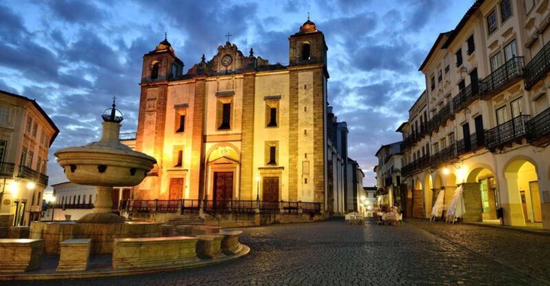 Private Évora World Heritage Tour from Lisbon - Discovering Évora: A Journey Through Portugal’s Past