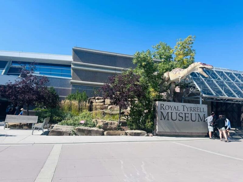 Private Exclusive Drumheller : Museum, Hoodoos & Dinosaurs - Key Points