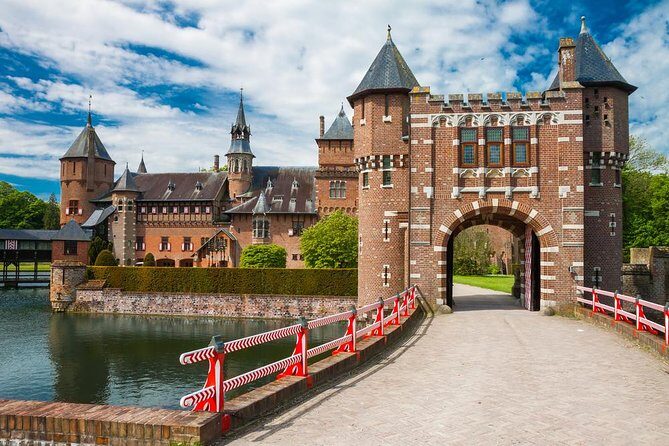 Private Excursion to Utrecht and Haar Castle - Exploring Utrecht: Medieval Charm and Architectural Wonders