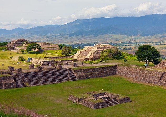 Private Family Tour to Visit Monte Albán, Alebrijes and Barro Negro - Key Points