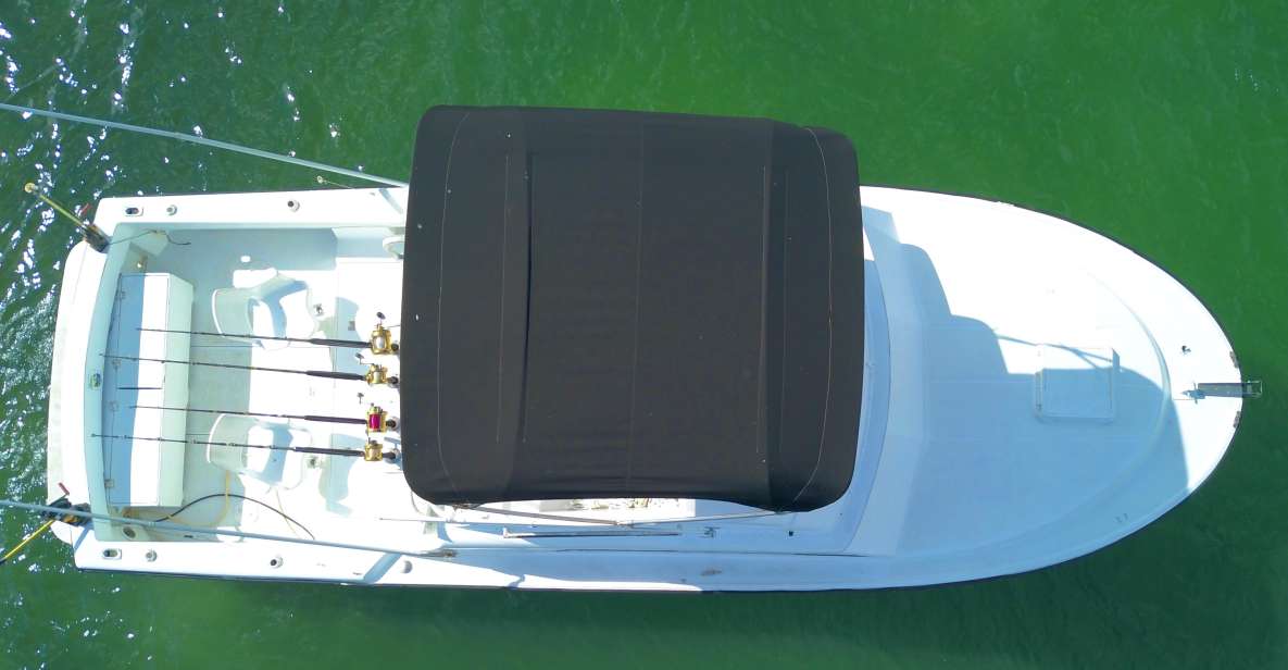 Private Fishing Charter 31 Feet for Maximun 6 People - Pricing and Reservation Options