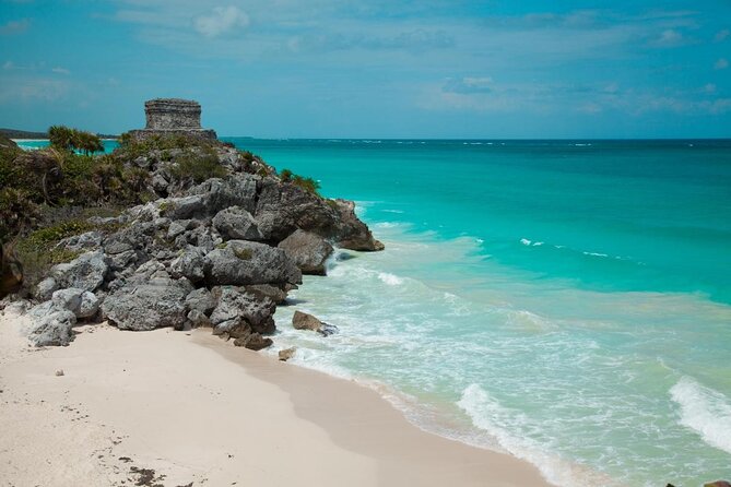 Private Fishing Tour in Holbox Island With Lunch and Pick up - Key Points