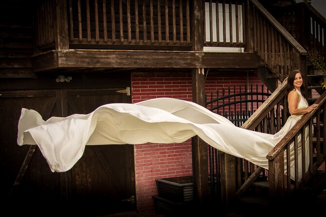 Private Flying Dress Photo Session in St. Louis - Booking and Cancellation Policy
