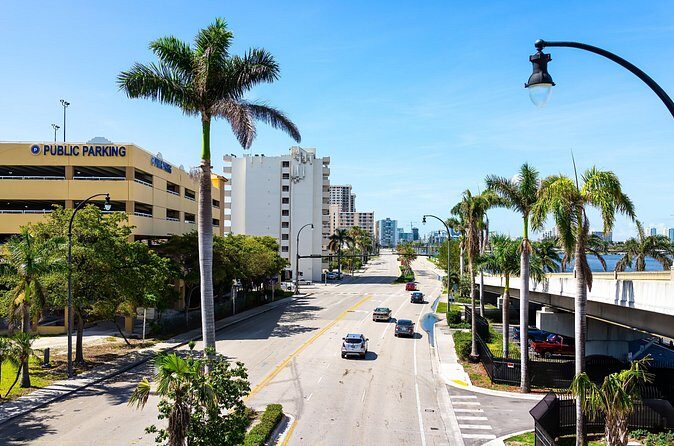 Private Fort Lauderdale and Hollywood Coastal Tour from Miami - FAQ