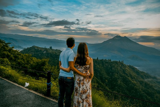 Private Full-Day Bali Sightseeing Tour With Pickup and Lunch - Transportation and Pickup