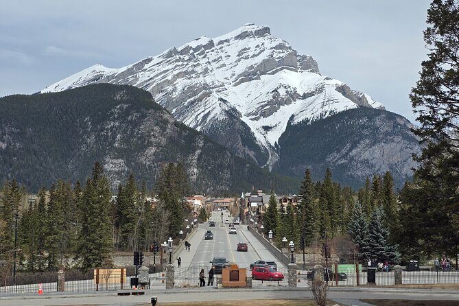 Private Full Day Guided Tour at Banff Iconic Attraction - Key Points