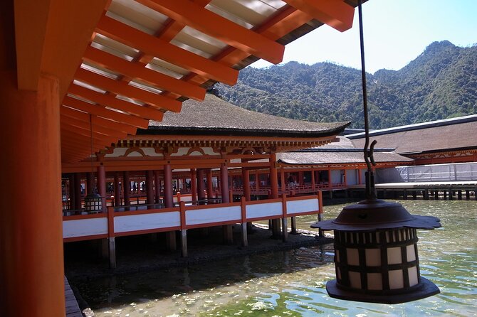 Private Full Day Hiroshima Tour - Miyajimas Floating Gate