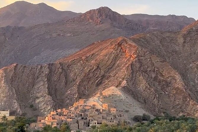 Private Full-Day Jebel Akhdar-Al Suwjara Village Tour - Meeting and Pickup Details