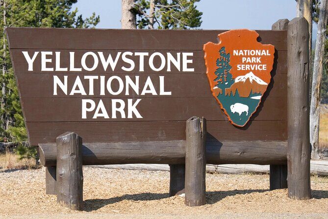 Private Full Day Luxury Tour at Yellowstone Park - Introduction