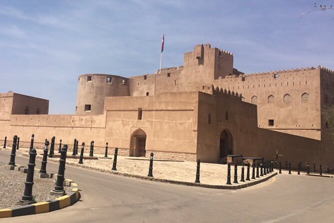 Private Full Day Nizwa Fort Nizwa Souq Bahla Fort Jabreen Castle - Discovering Bahla Fort