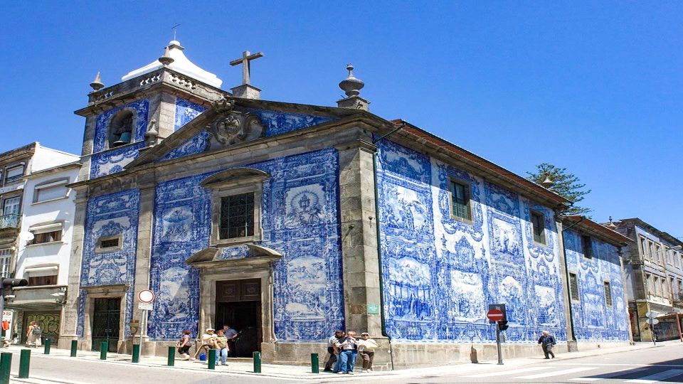 Private Full Day Porto Tour With Driver-Guide & Cellar Visit - Visit Iconic Bolhão Market