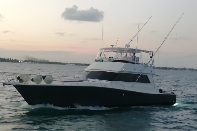 Private Full Day Tour by Yatch in Cancún - Pricing and Group Size