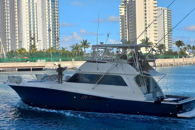 Private Full Day Tour by Yatch in Cancún - Meeting Point and Pickup Details