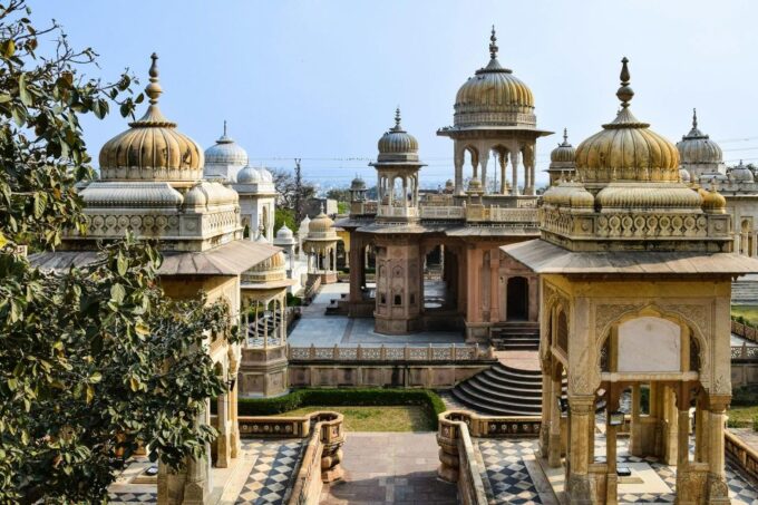 Private Full-Day Tour of Jaipur With Driver and Guide - Booking and Cancellation Policy