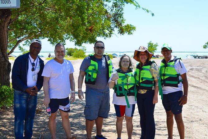 Private Full Day Tour to Laguna De Oviedo - Booking and Cancellation Policy