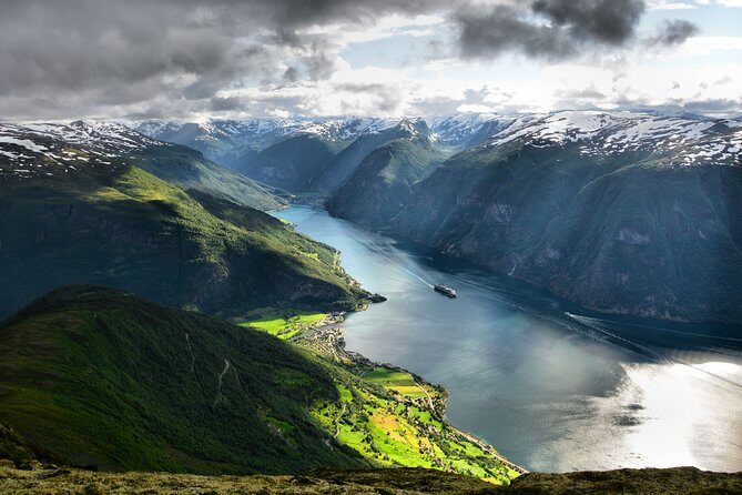 Private Full Day Trip From Oslo To Bergen with Sognefjord And Flam Railway - Key Points