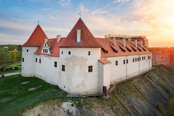 Private Full-Day Trip to Bauska, Rundale and Jelgava Palace - Bauska Castle