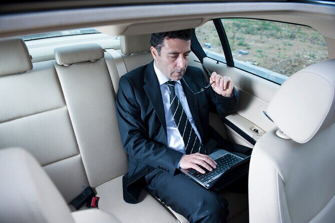 Private Gold Coast Airport Arrival Transfer to Byron Bay - The Sum Up