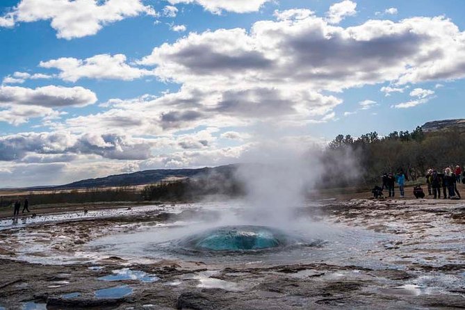 Private Golden Circle Classic Tour From Reykjavik - Meeting Information
