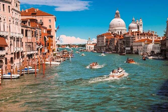 Private Gondola With Serenade for a Romantic Night in Venice - Meeting and Transport Details