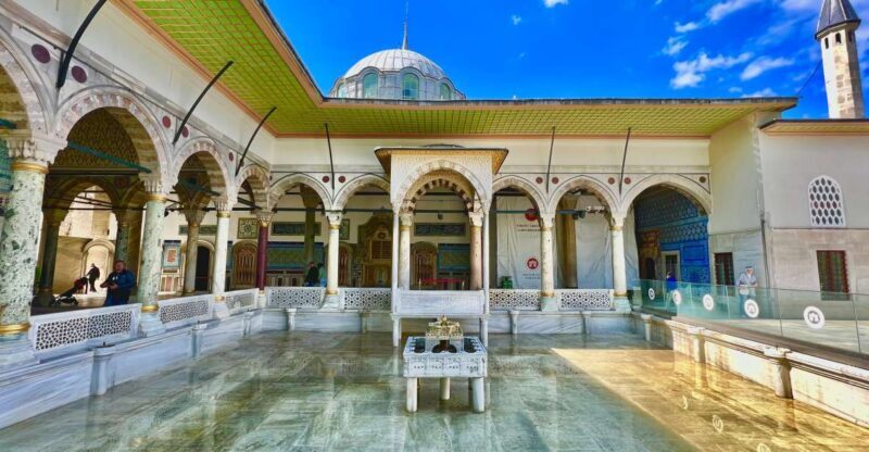 Private GOURMET FOOD Tour of Istanbul's Two Continents - Discover Istanbuls Two Continents Through Its Flavors