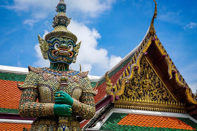 Private Grand Temples Along the Chao Phraya River [1/2 Day] - Booking Information