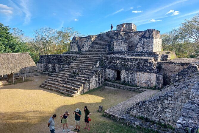 Private guide service in the archaeological zone of Ek Balam - Key Points