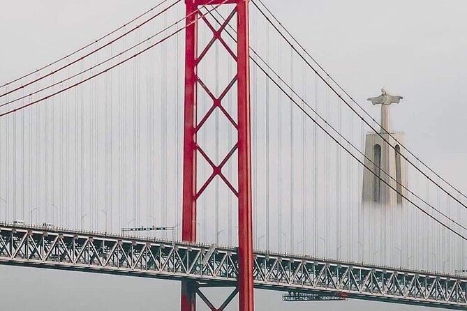 Private Guided 8 hours Tour in Lisbon - Key Points