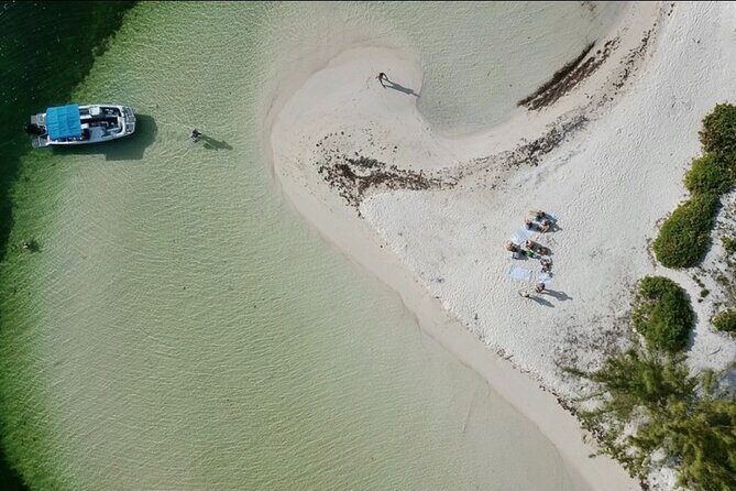 Private, Guided Boat Charters in The Cayman Islands - The Sum Up