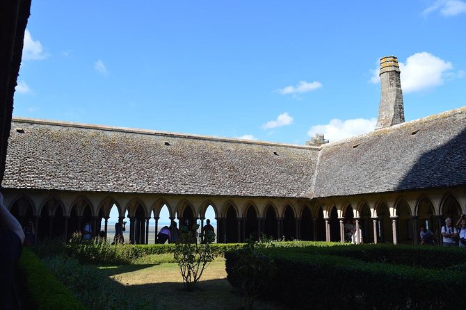Private Guided Shuttle to Brittany American Cemetery and Mont Saint Michel - Customizing Your Private Tour Experience