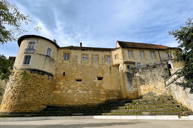 Private Guided Tour of Bayonne With a Licesend Guide. - Meeting Point Details
